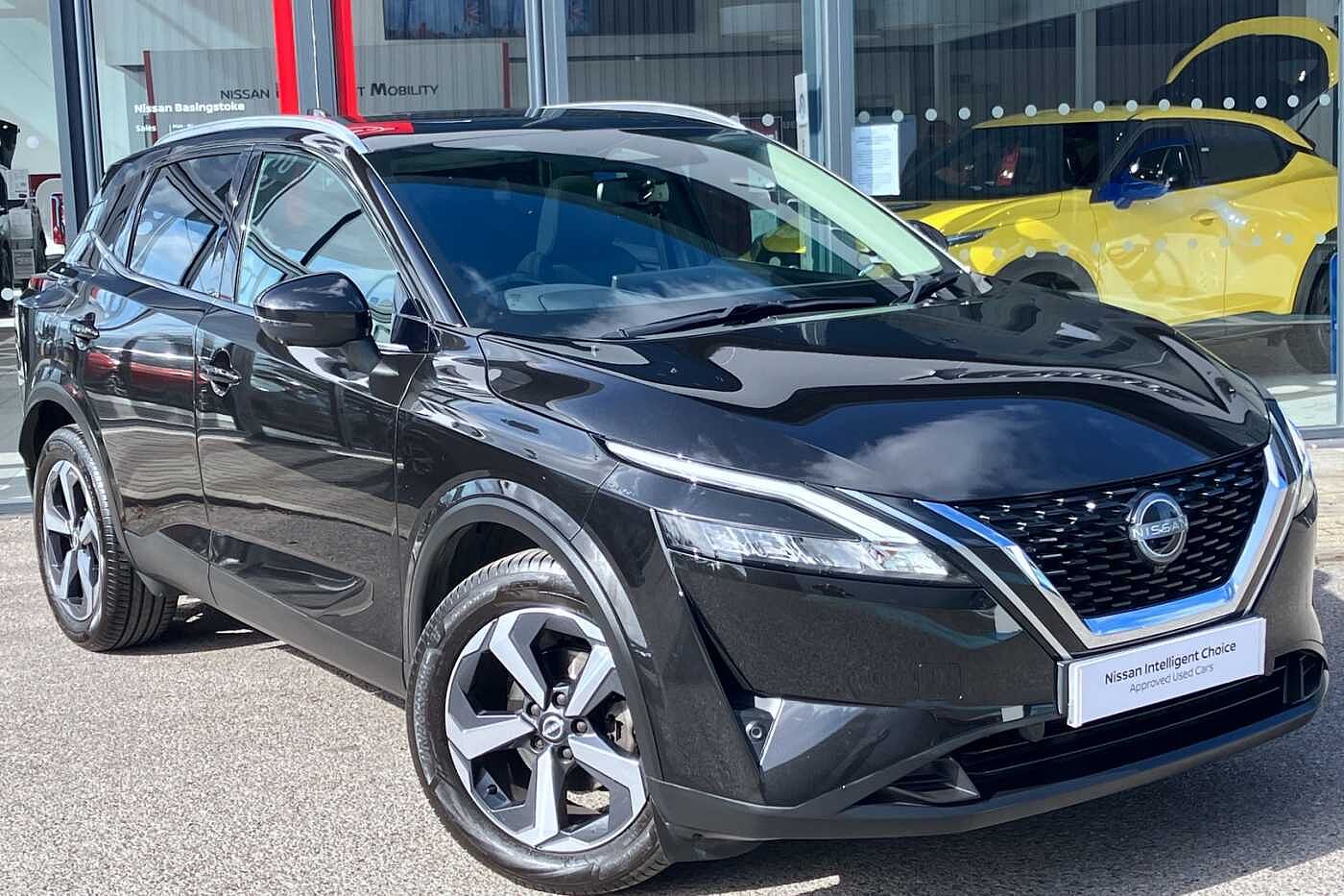 Main listing image - Nissan Qashqai