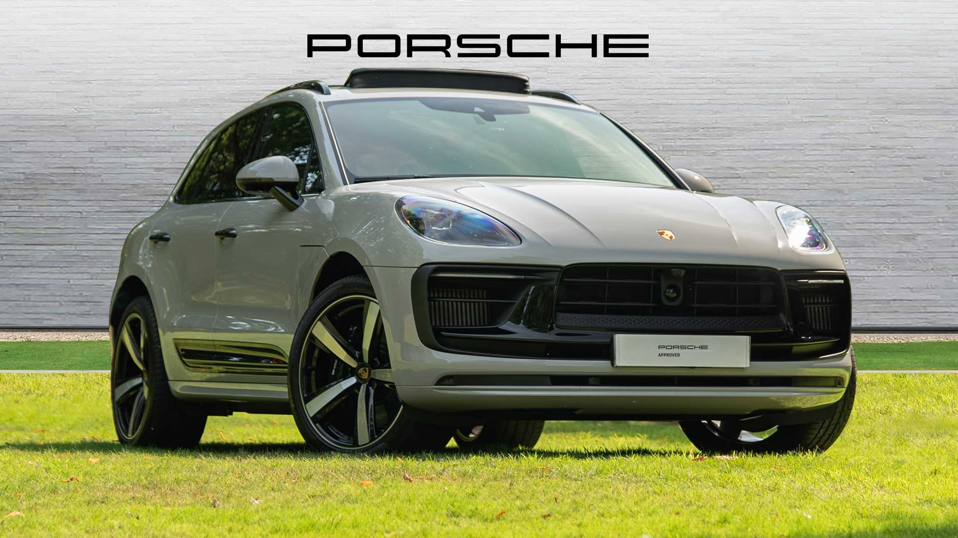 Main listing image - Porsche Macan