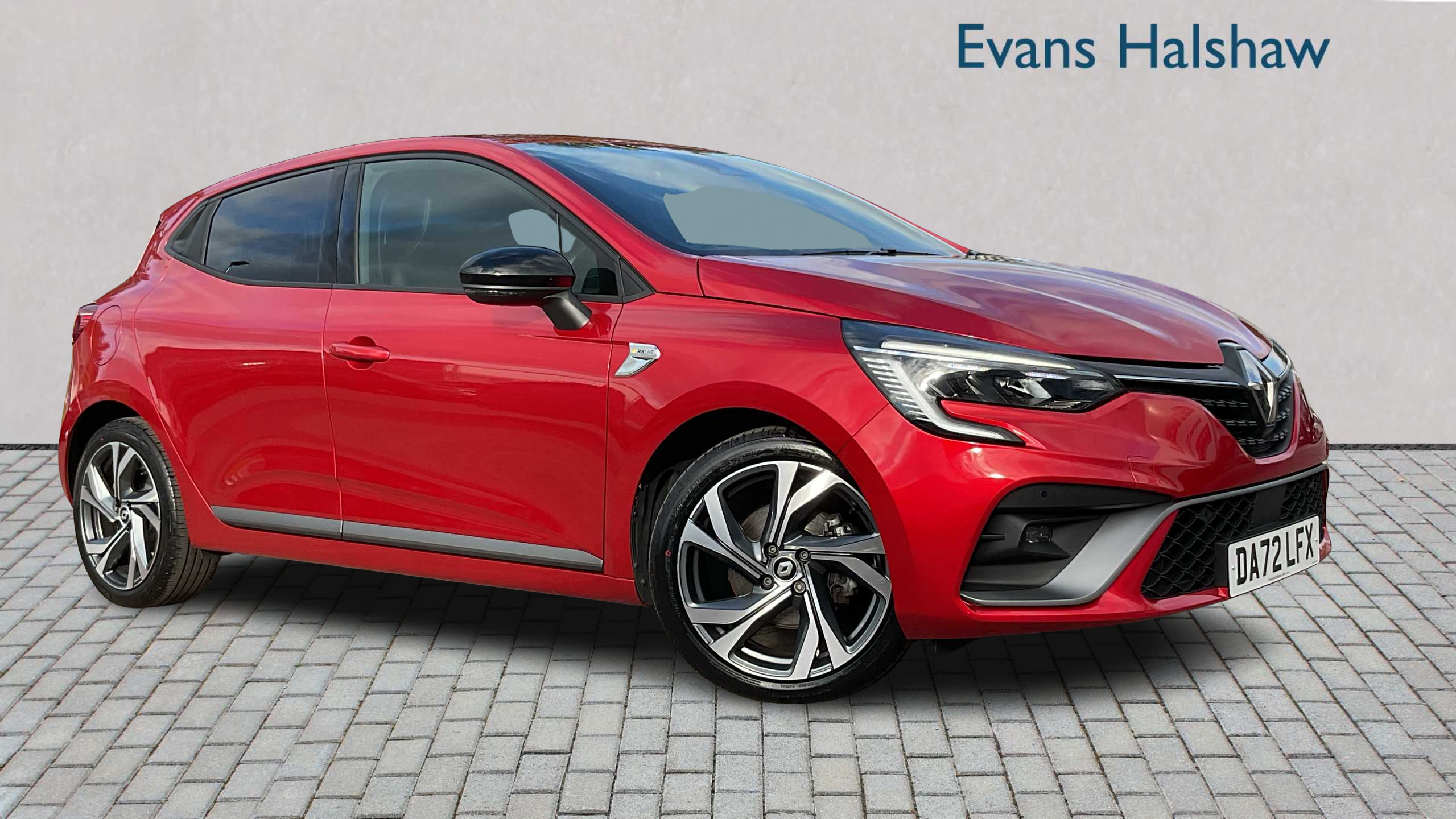 Main listing image - Renault Clio