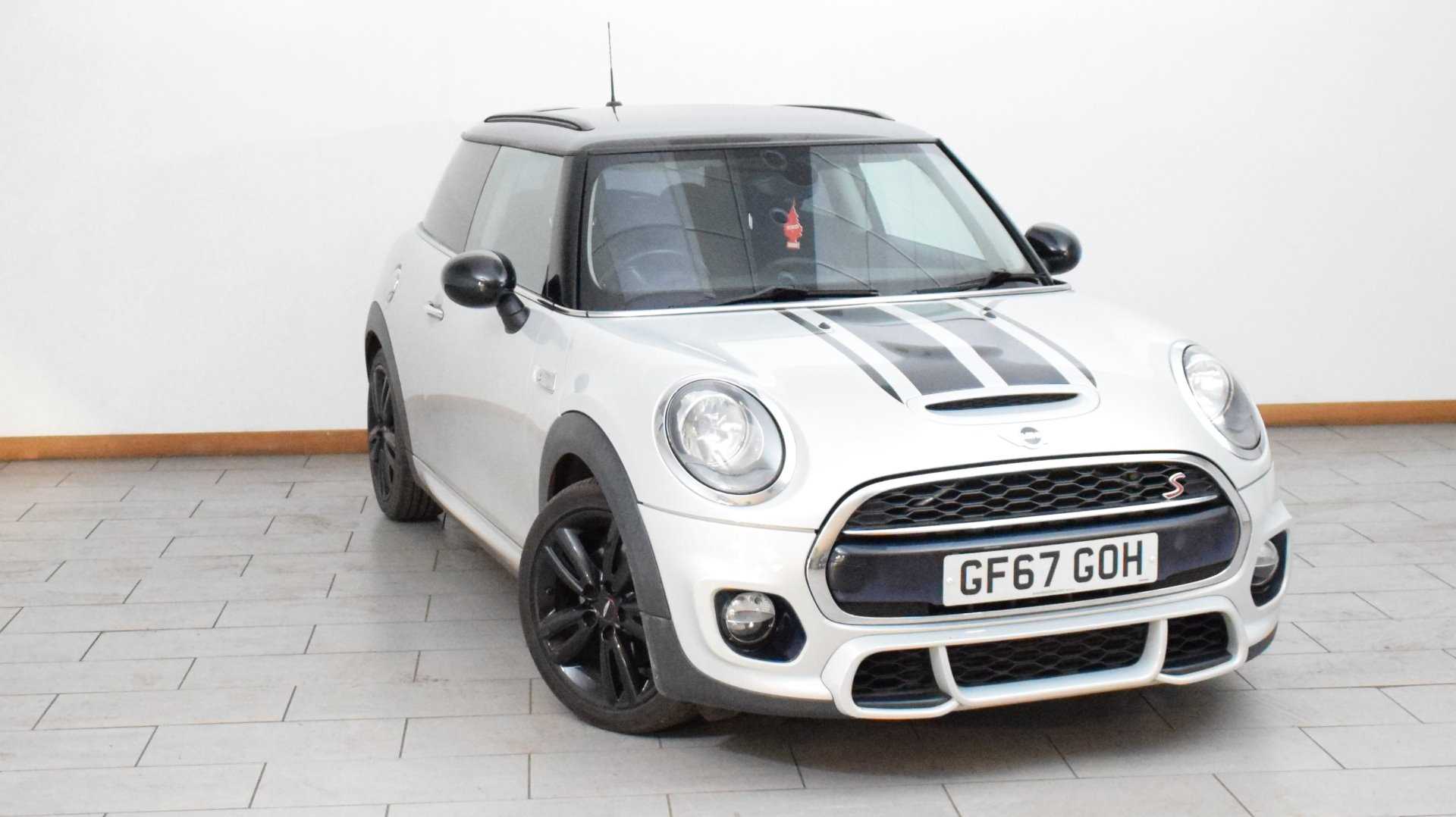 Main listing image - MINI Hatchback