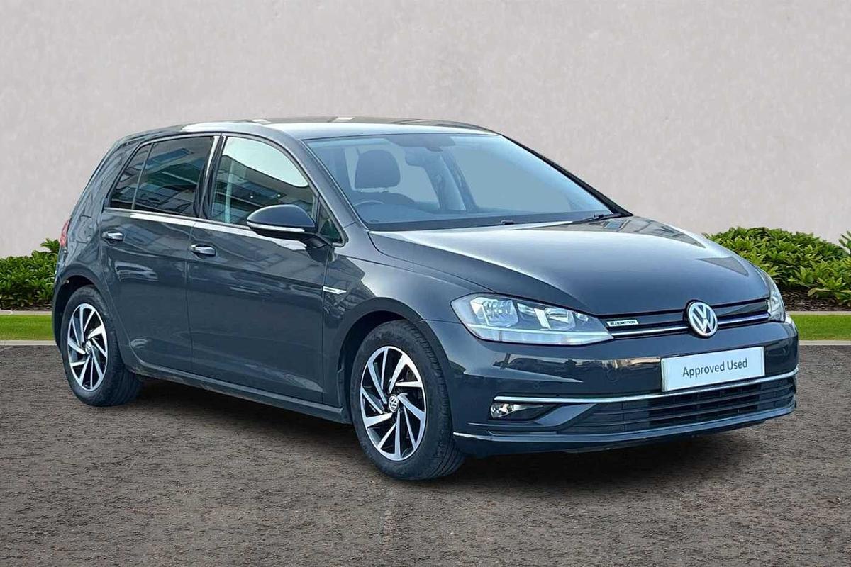 Main listing image - Volkswagen Golf