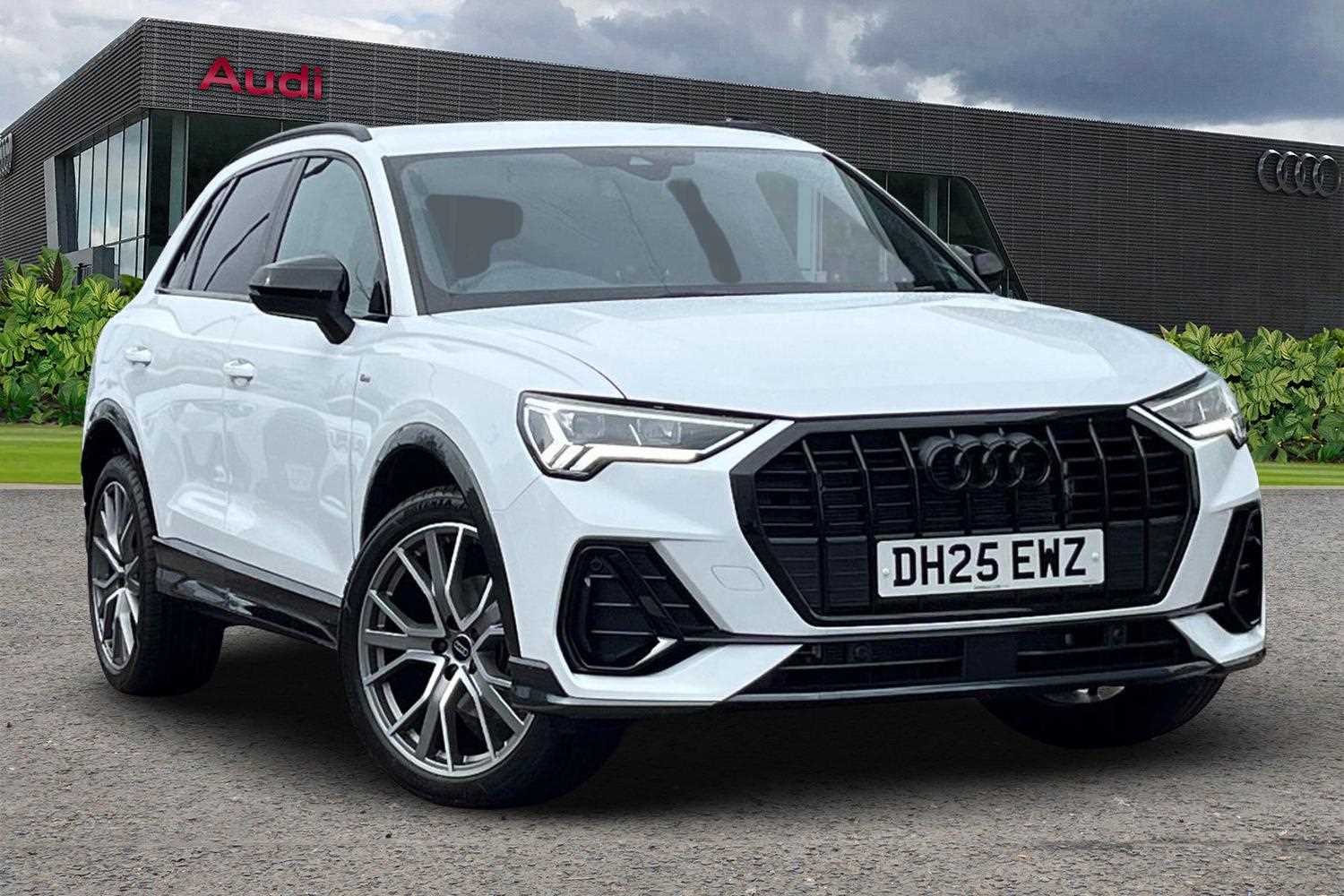 Main listing image - Audi Q3