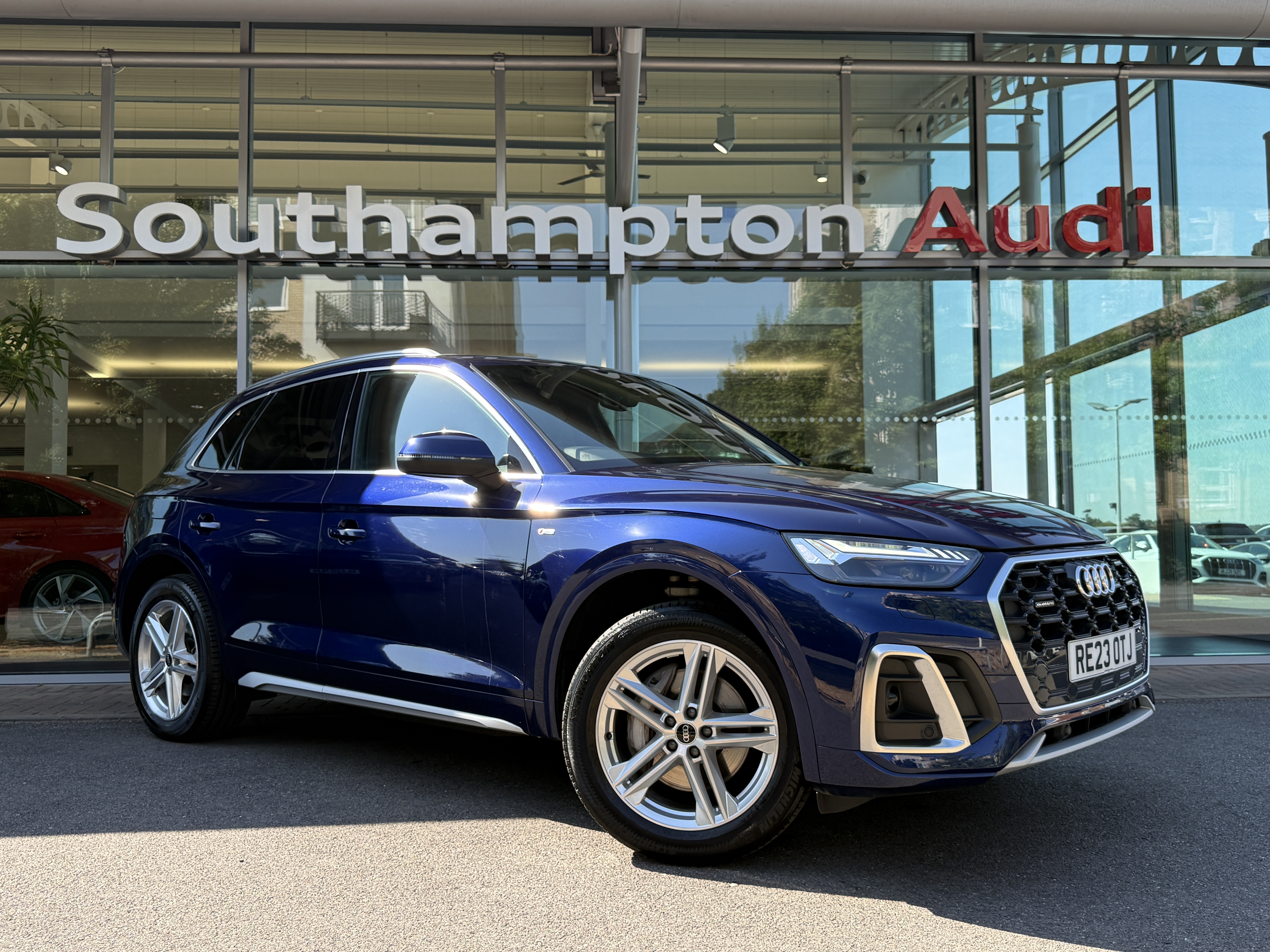 Main listing image - Audi Q5