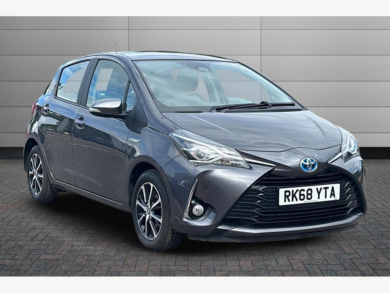 Main listing image - Toyota Yaris
