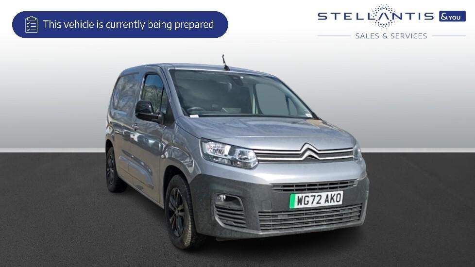 Main listing image - Citroen e-Berlingo