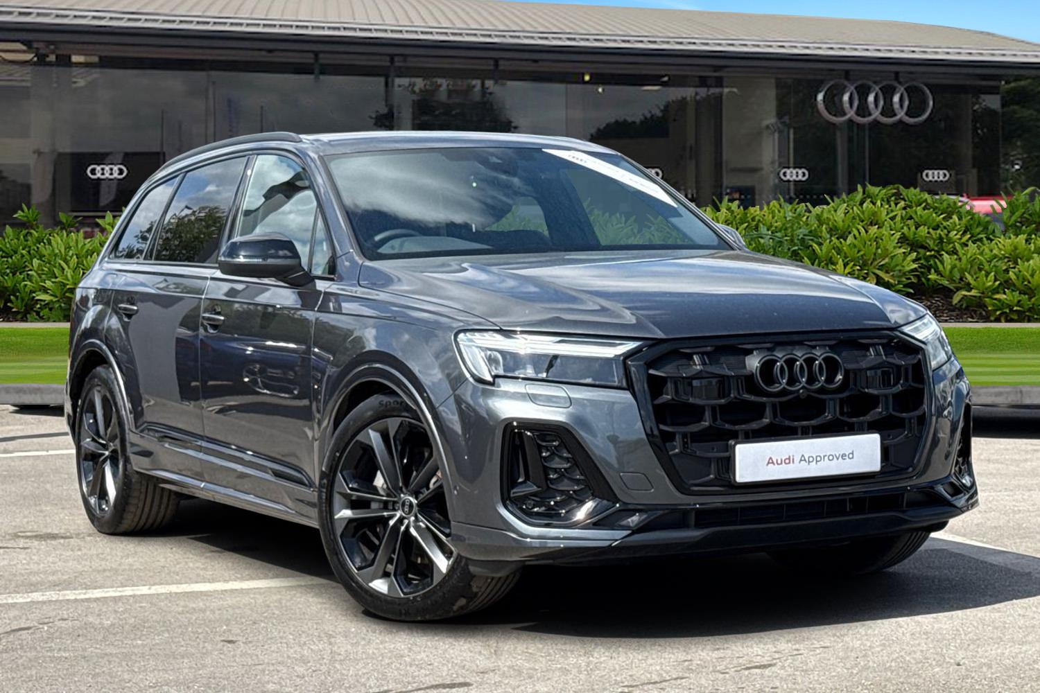 Main listing image - Audi Q7