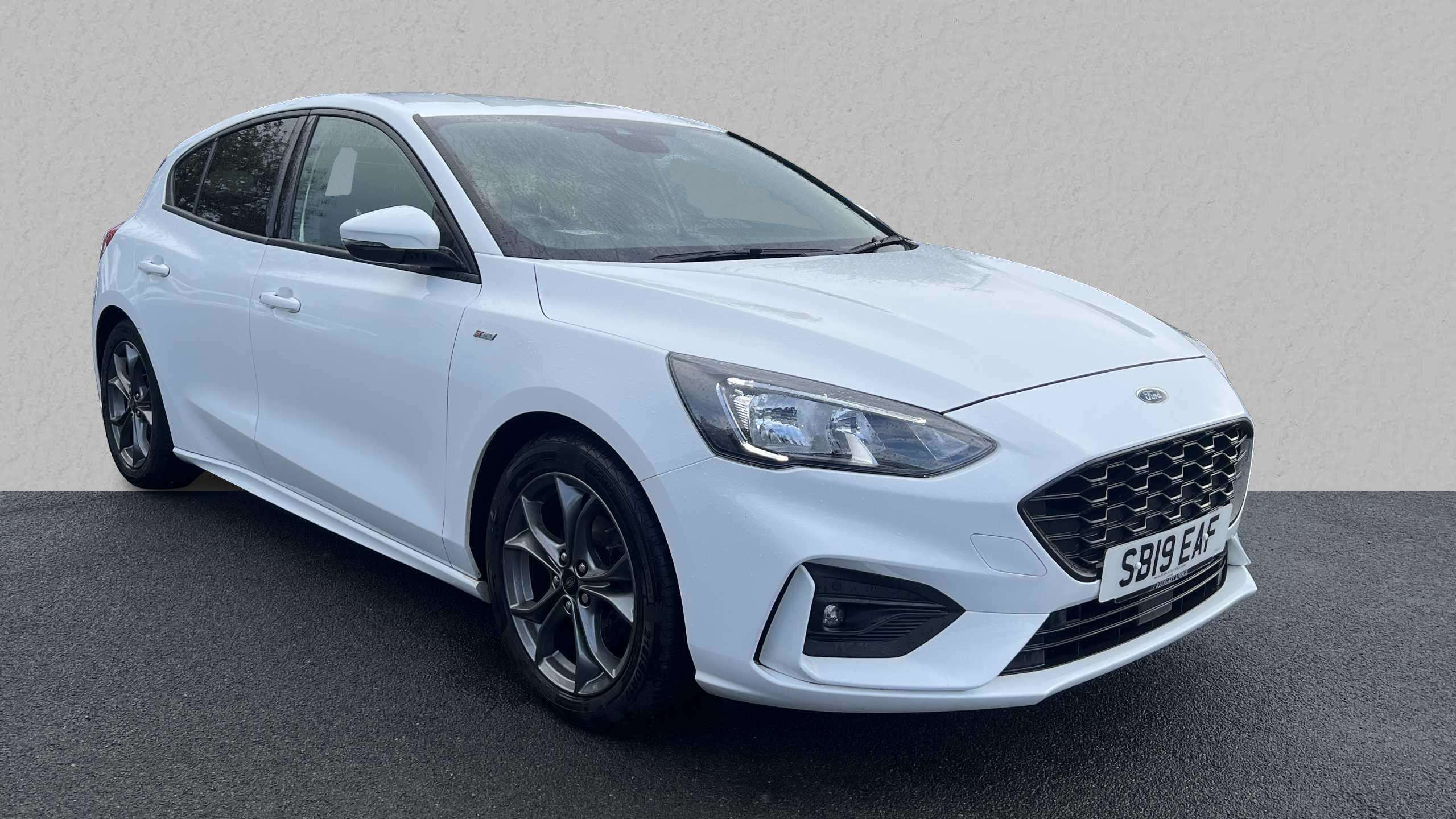 Main listing image - Ford Focus