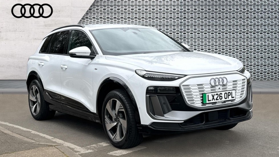 Main listing image - Audi Q6