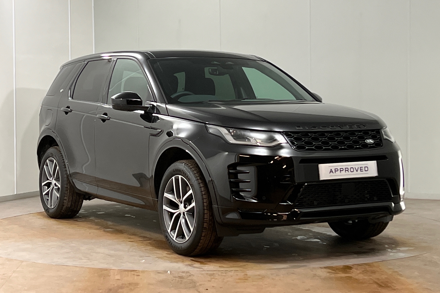 Main listing image - Land Rover Discovery Sport