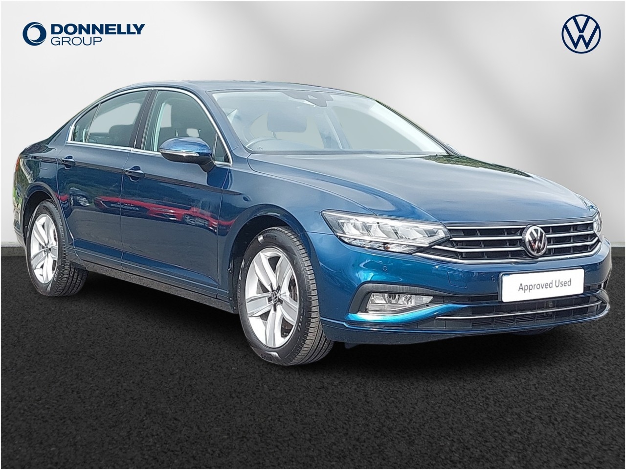 Main listing image - Volkswagen Passat