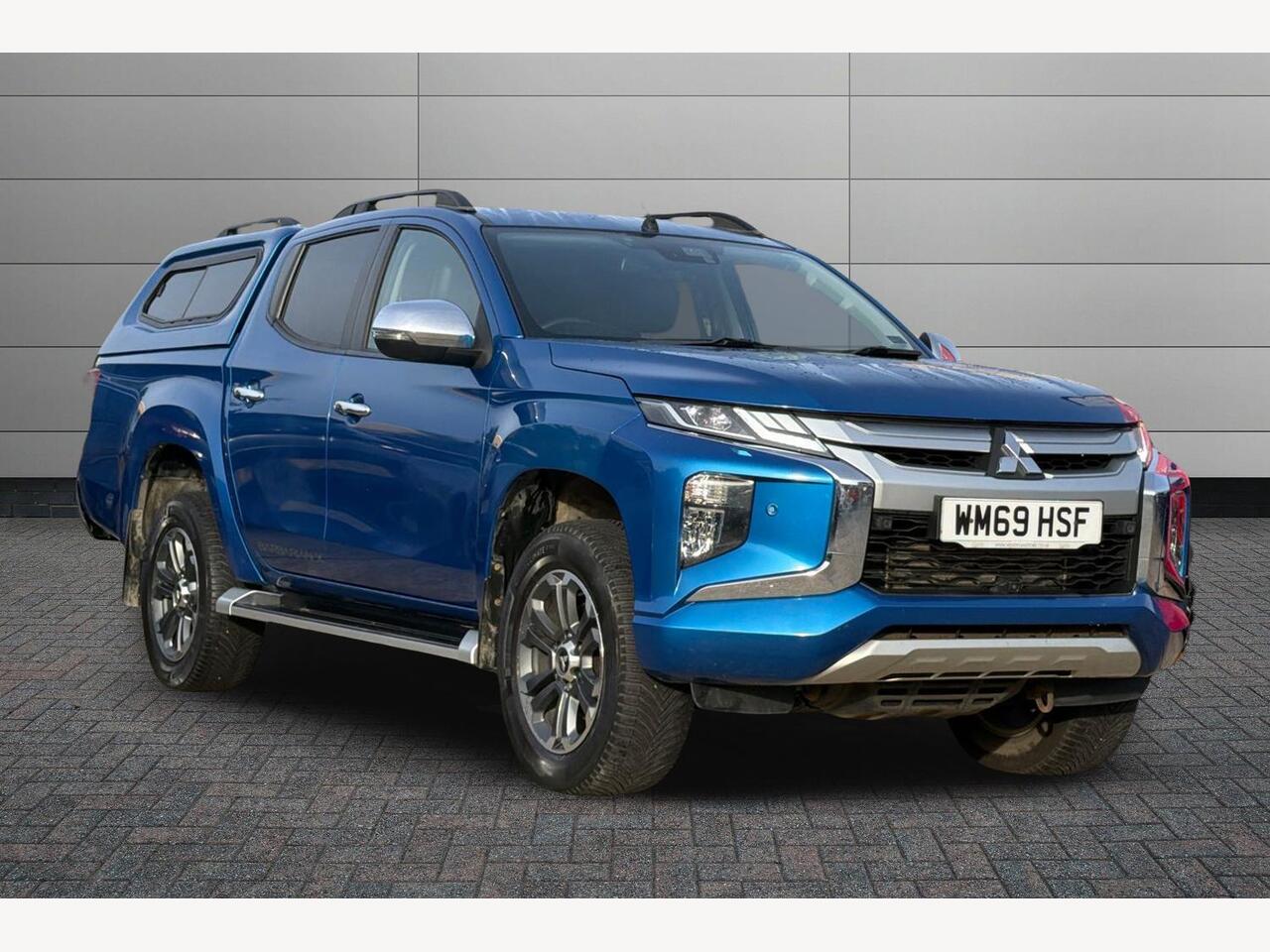 Main listing image - Mitsubishi L200