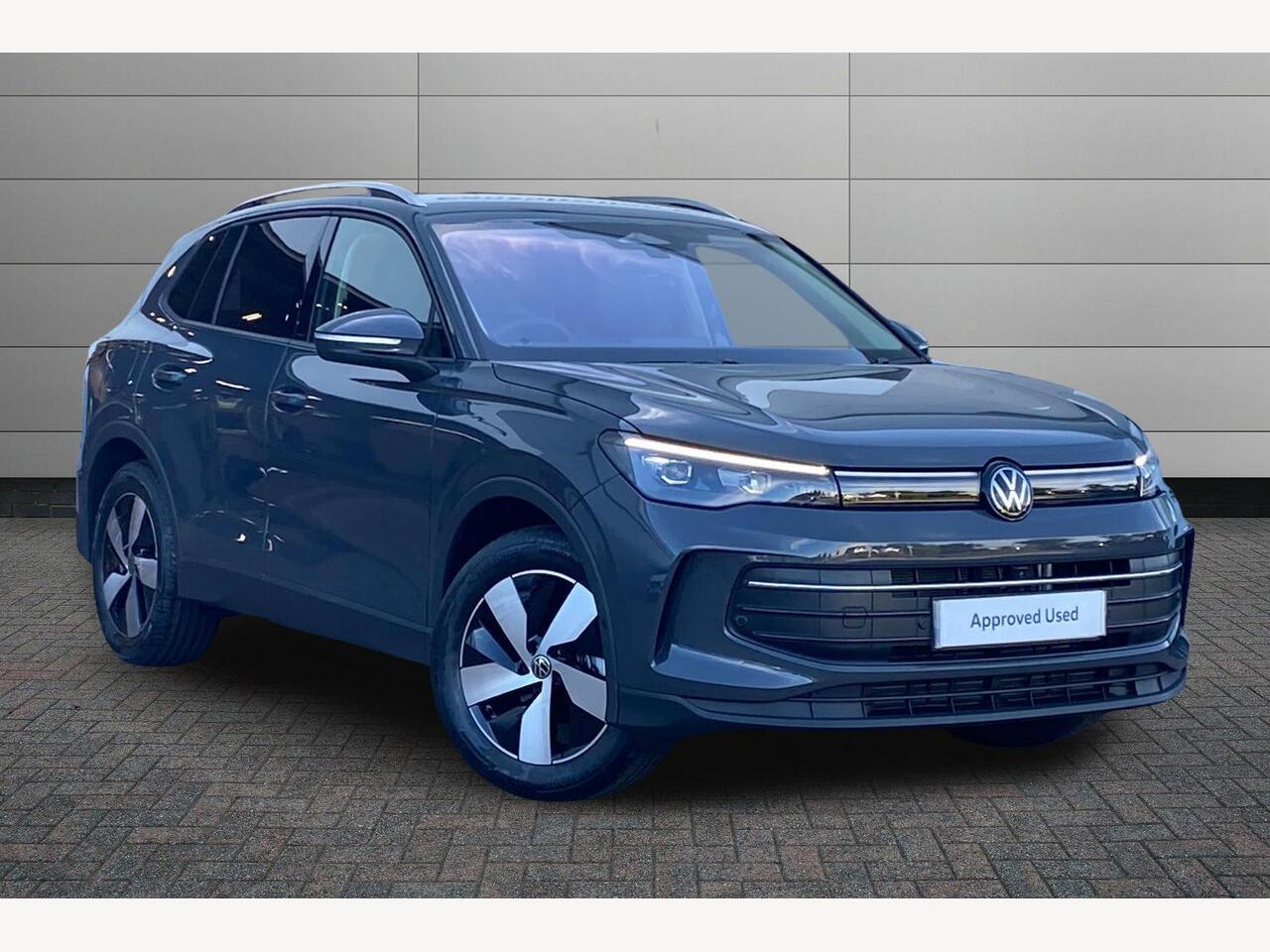 Main listing image - Volkswagen Tiguan