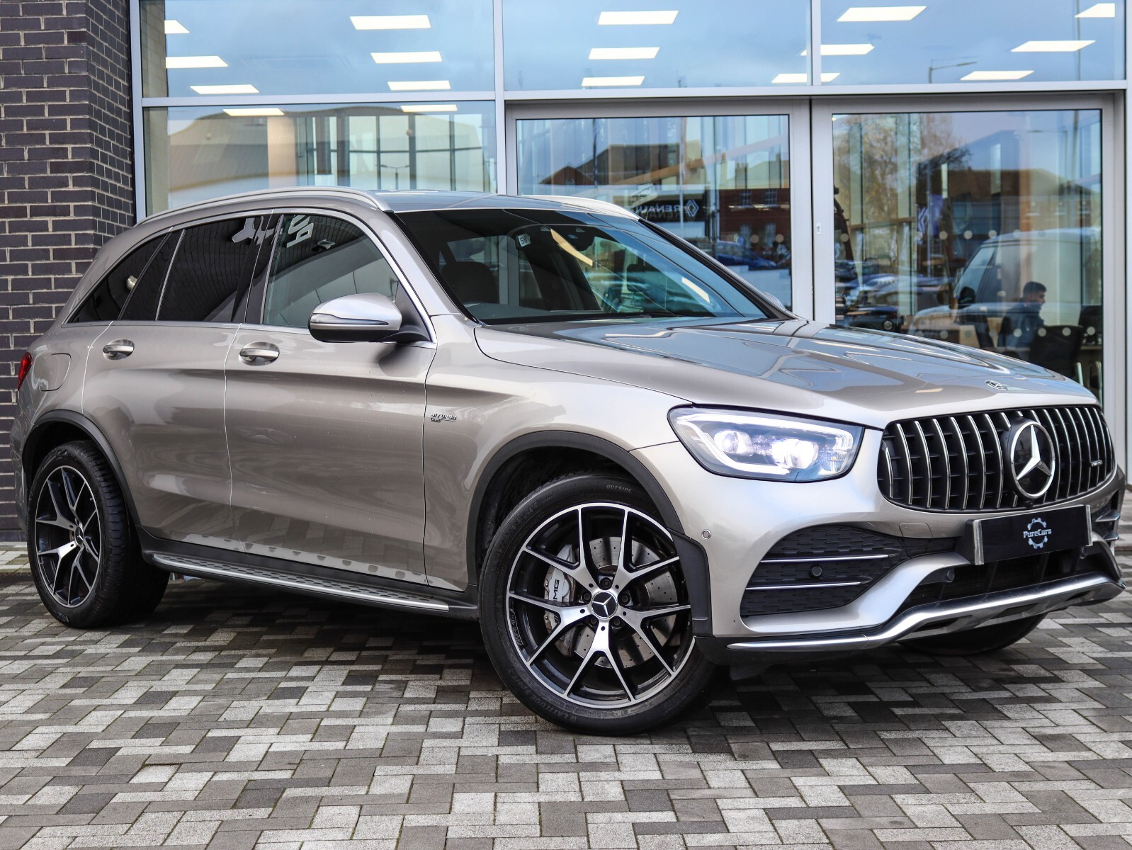 Main listing image - Mercedes-Benz GLC