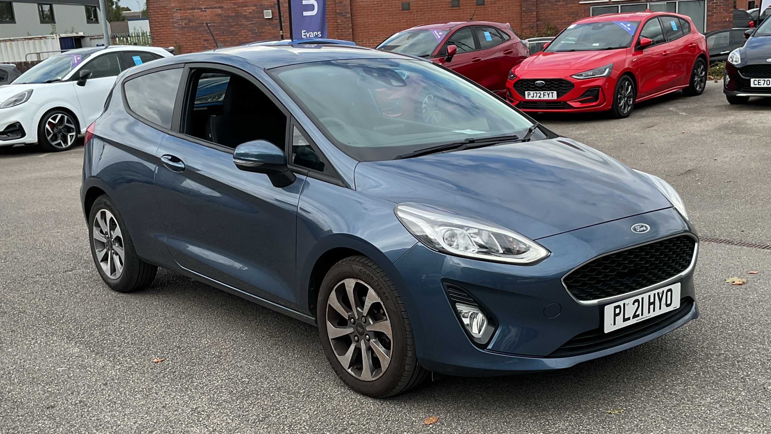 Main listing image - Ford Fiesta