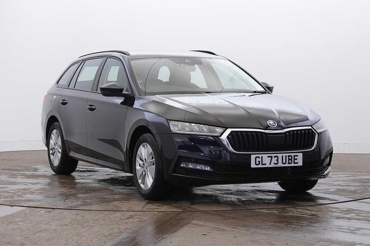 Main listing image - Skoda Octavia Estate