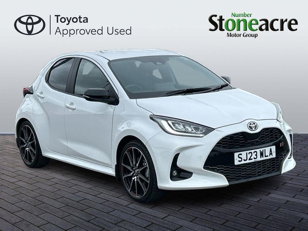 Main listing image - Toyota Yaris