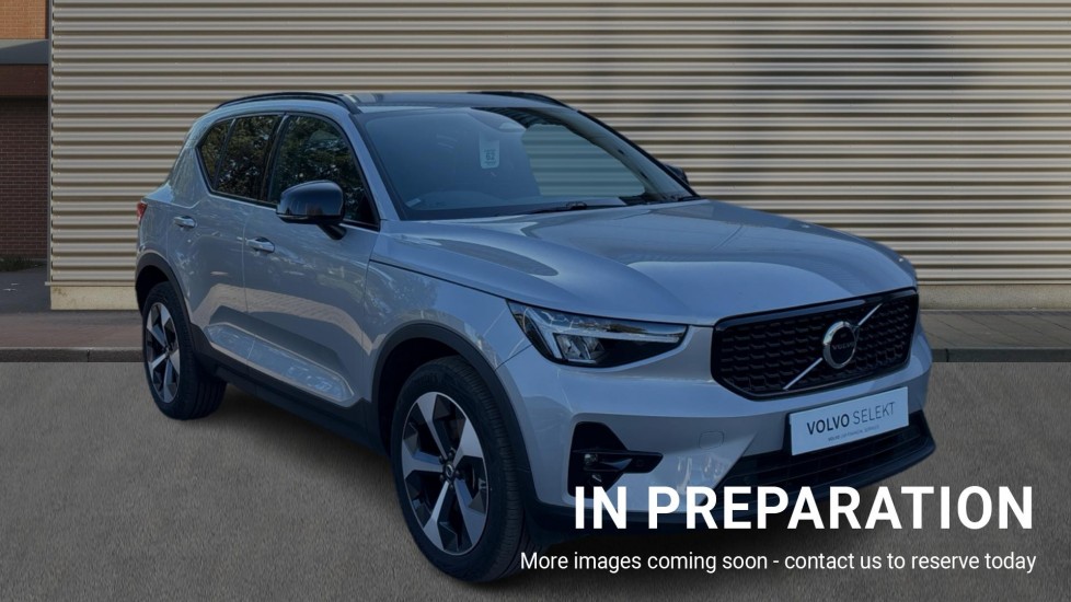 Main listing image - Volvo XC40