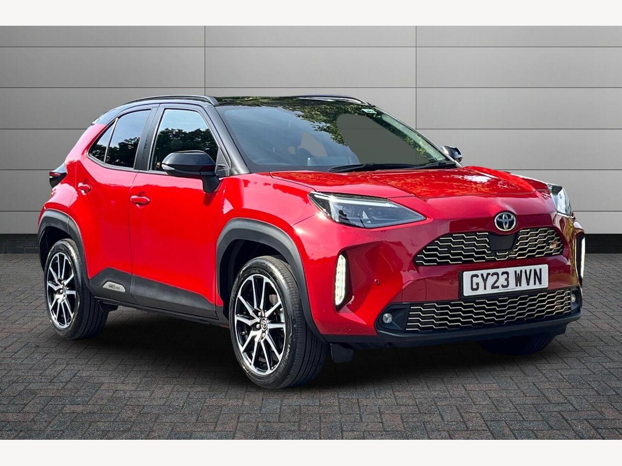 Main listing image - Toyota Yaris Cross