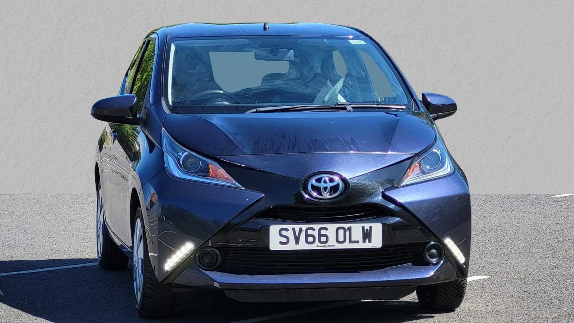 Main listing image - Toyota Aygo