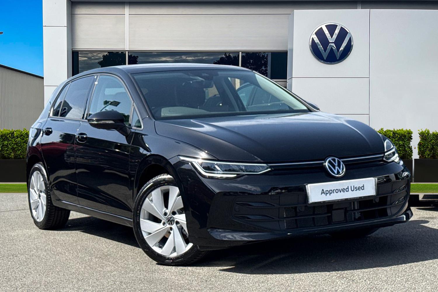 Main listing image - Volkswagen Golf