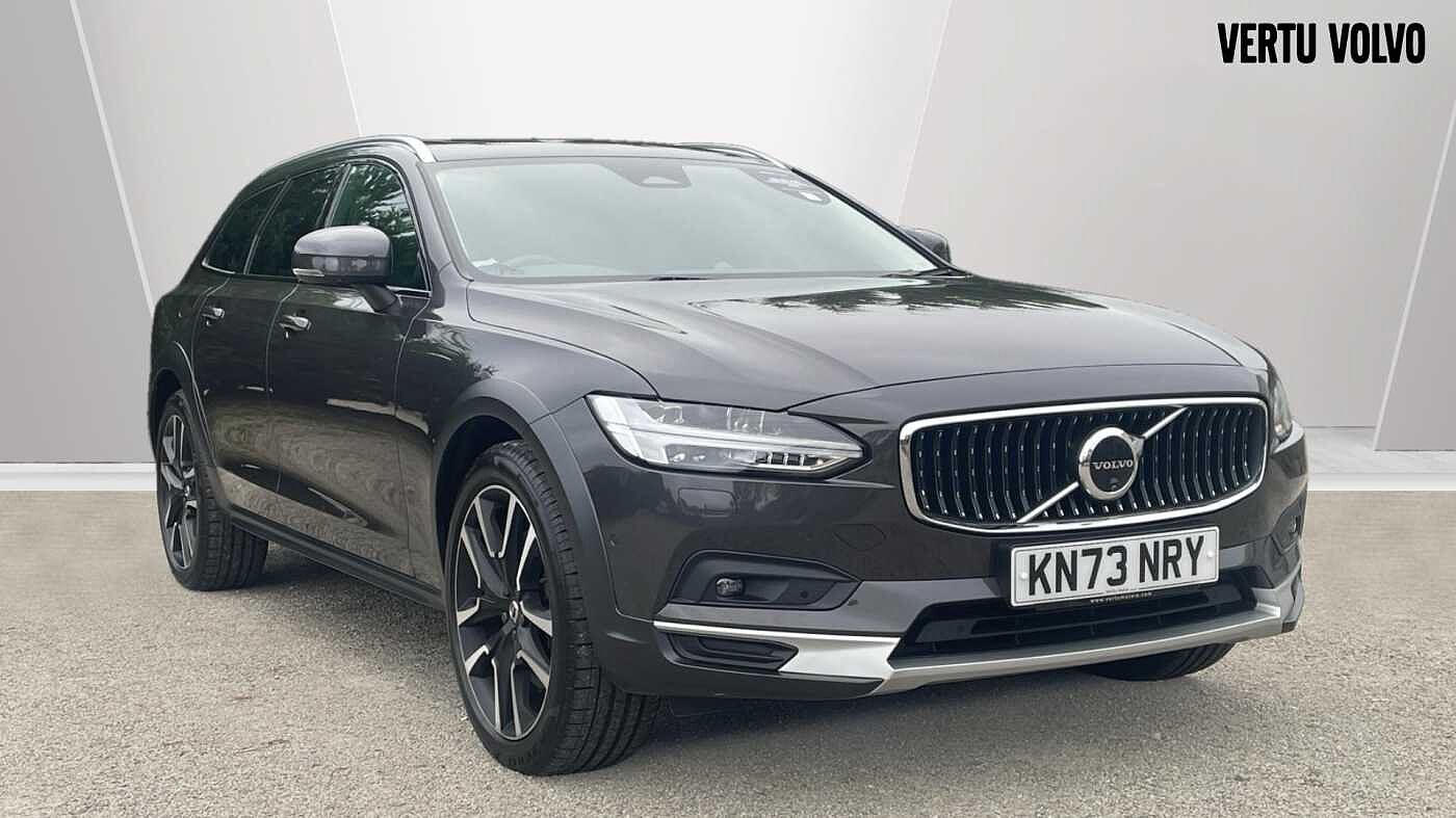 Main listing image - Volvo V90 Cross Country