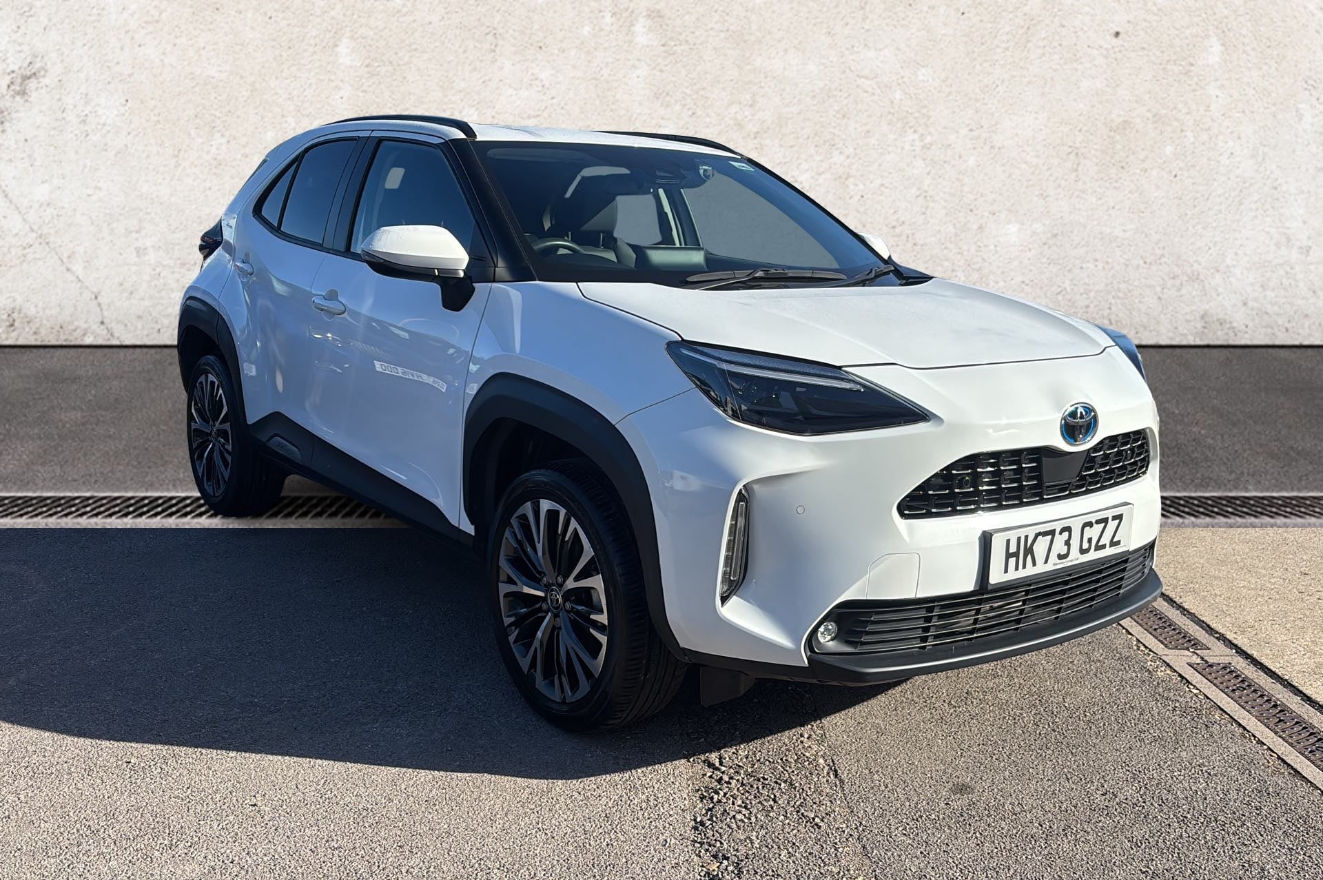 Main listing image - Toyota Yaris Cross