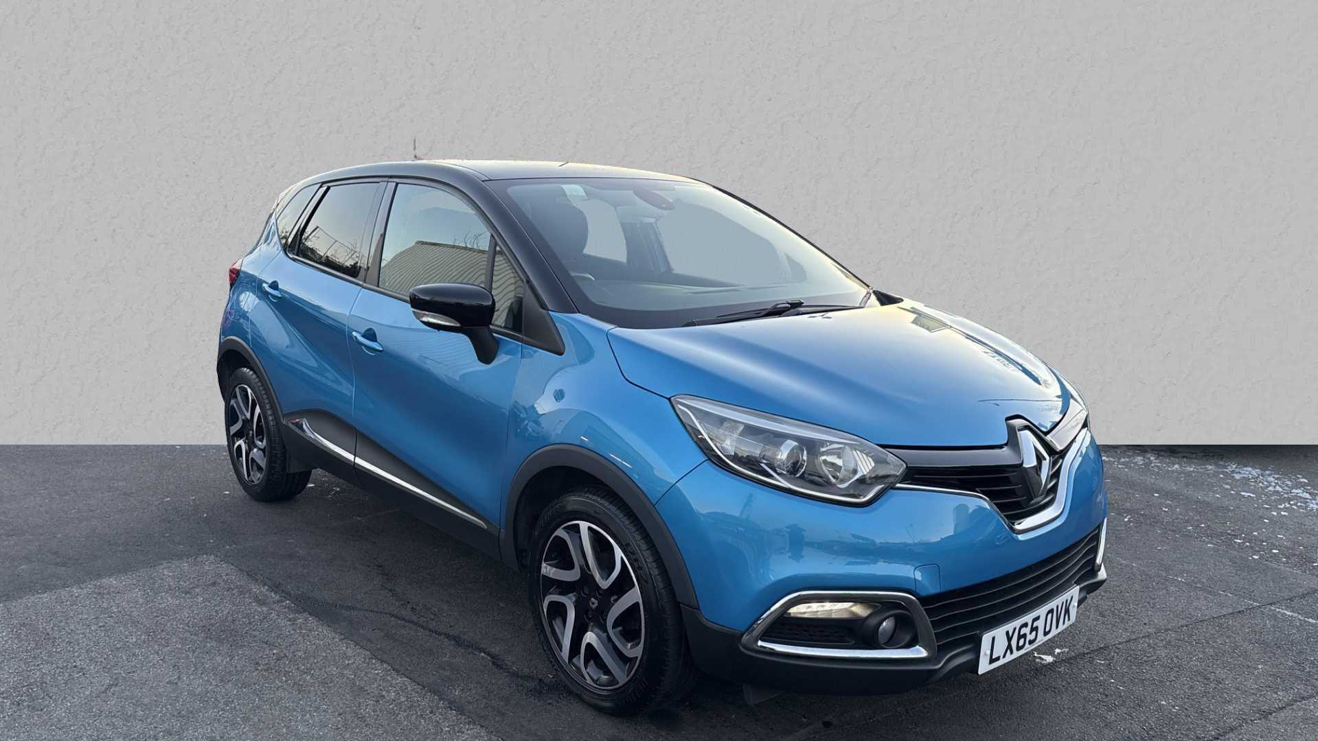 Main listing image - Renault Captur