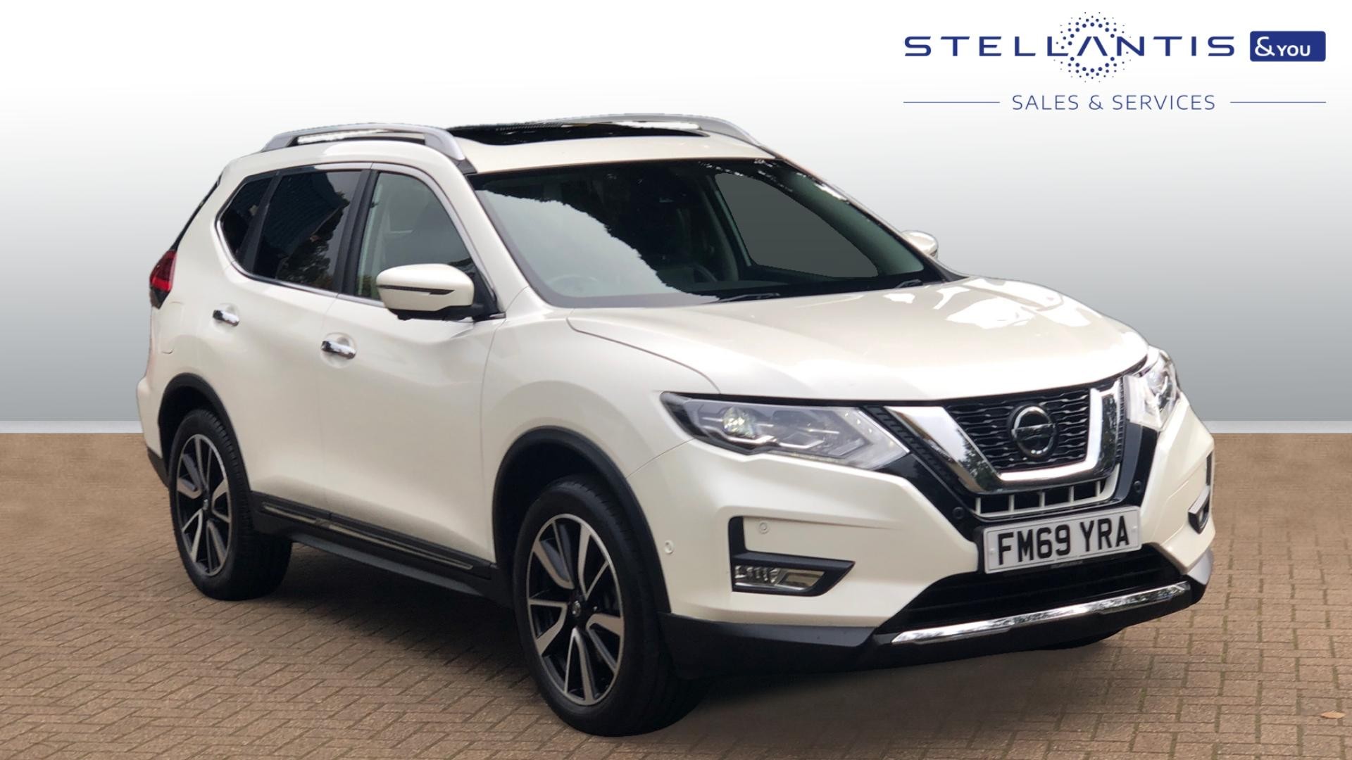 Main listing image - Nissan X-Trail