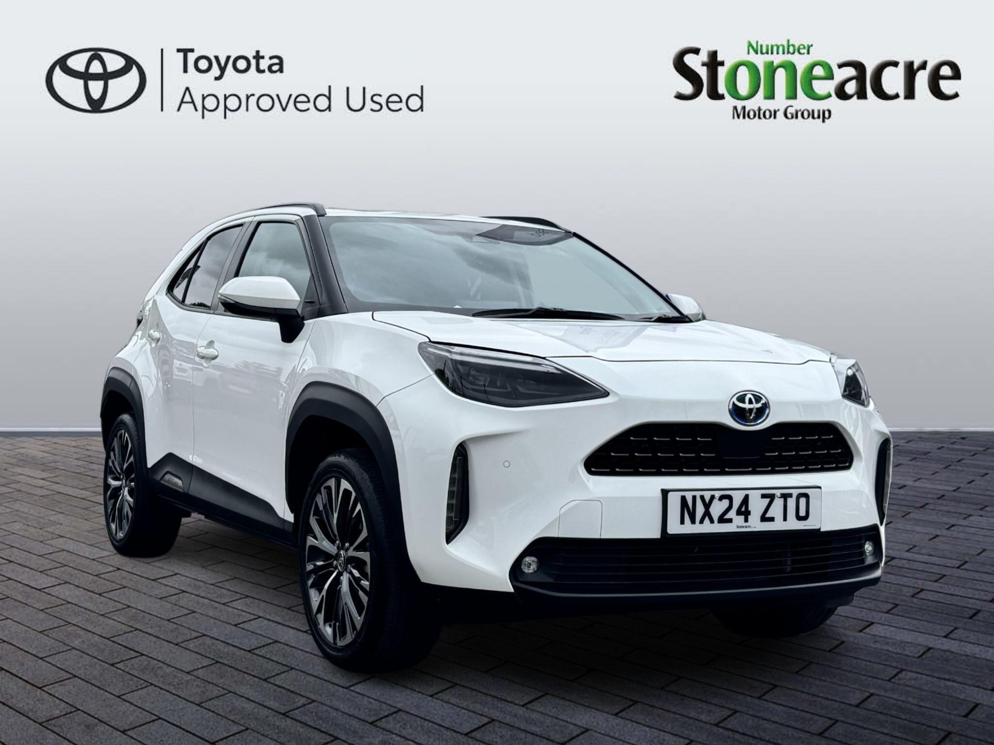 Main listing image - Toyota Yaris Cross
