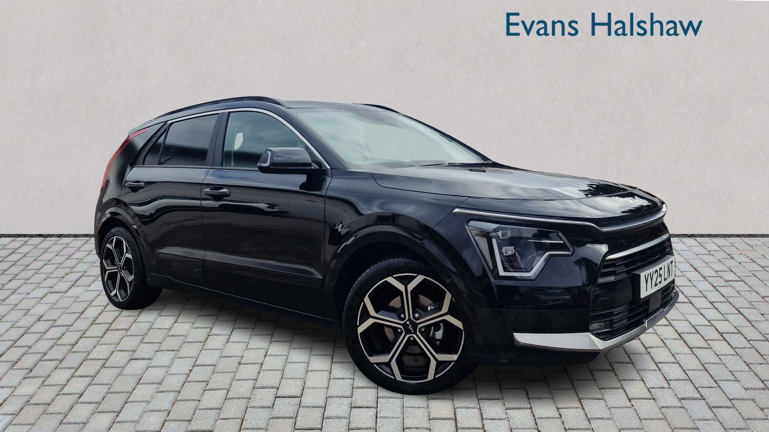 Main listing image - Kia Niro
