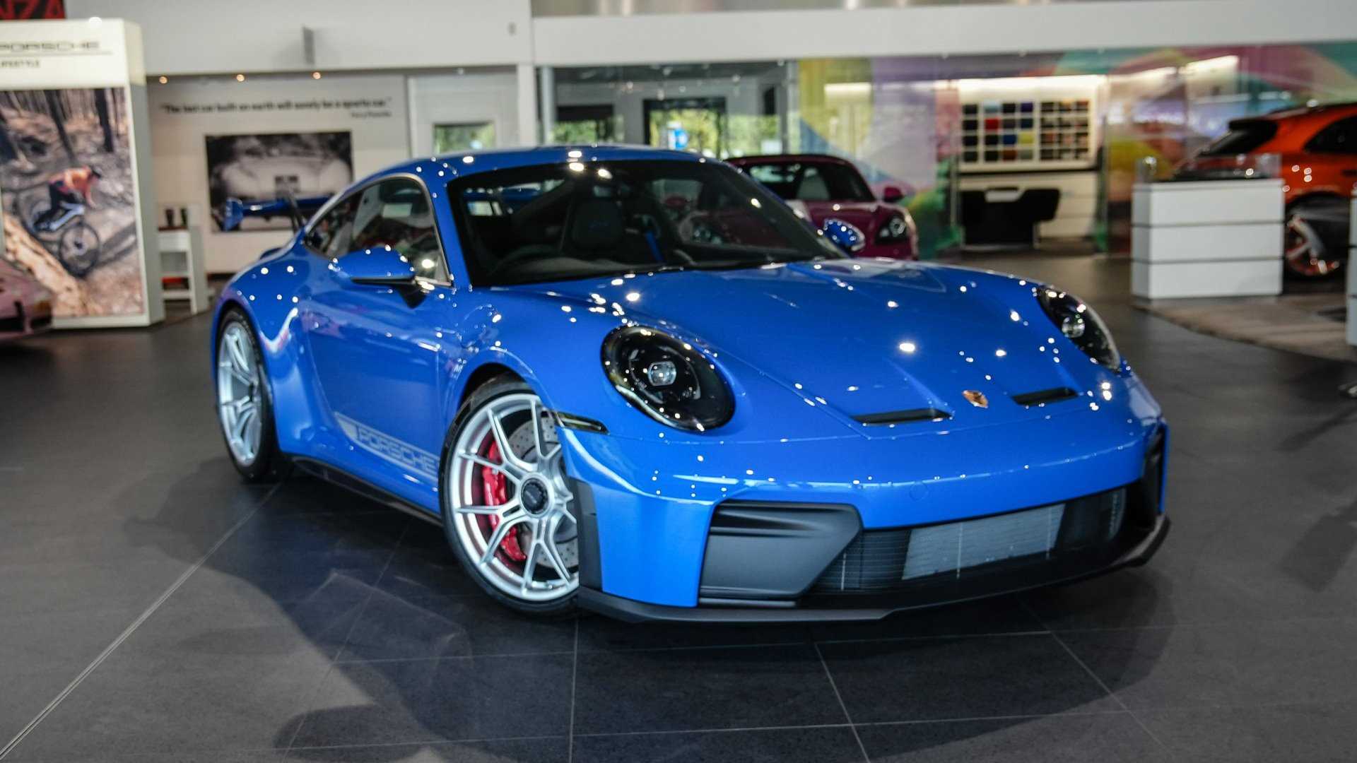 Main listing image - Porsche 911
