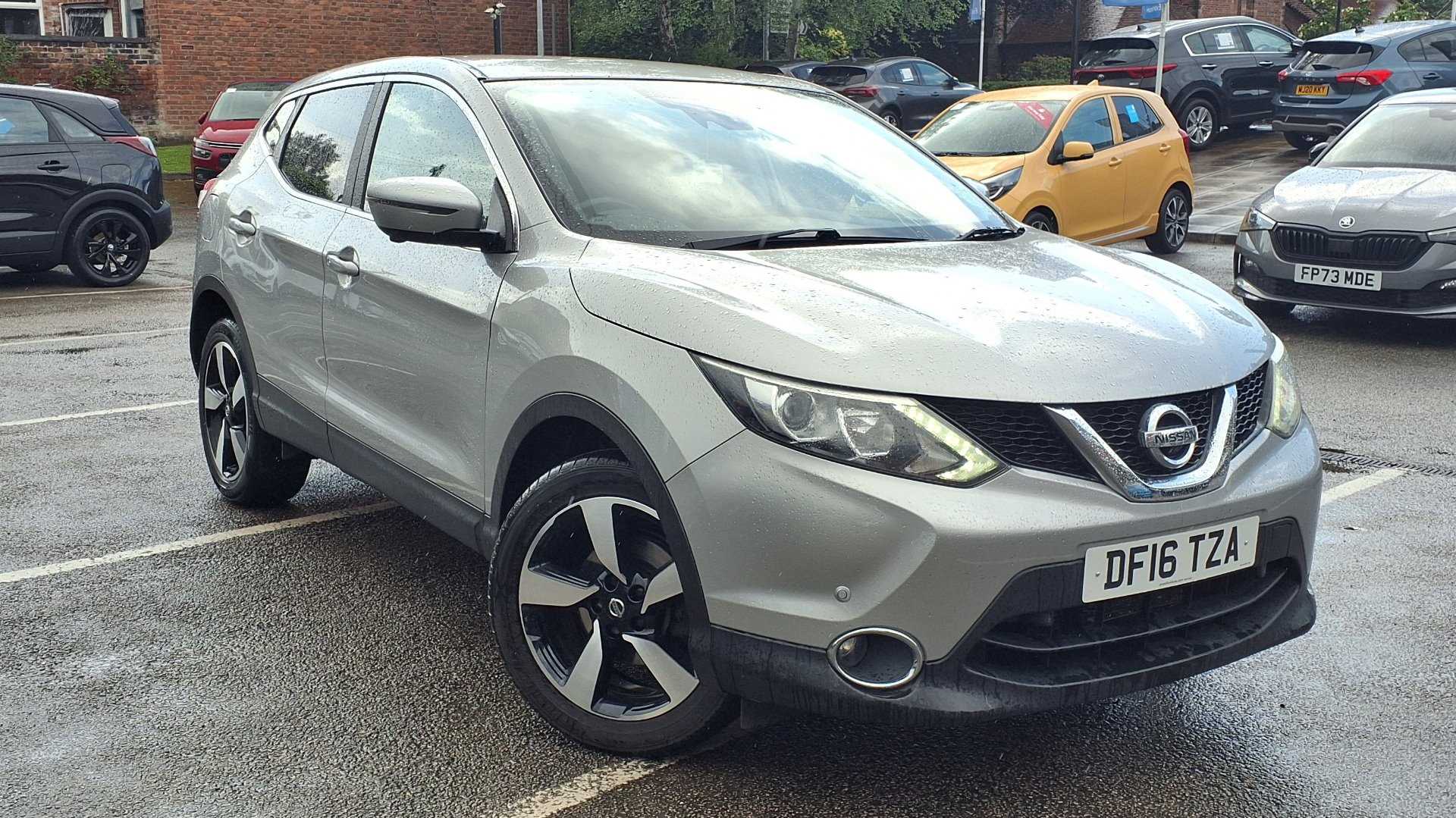 Main listing image - Nissan Qashqai
