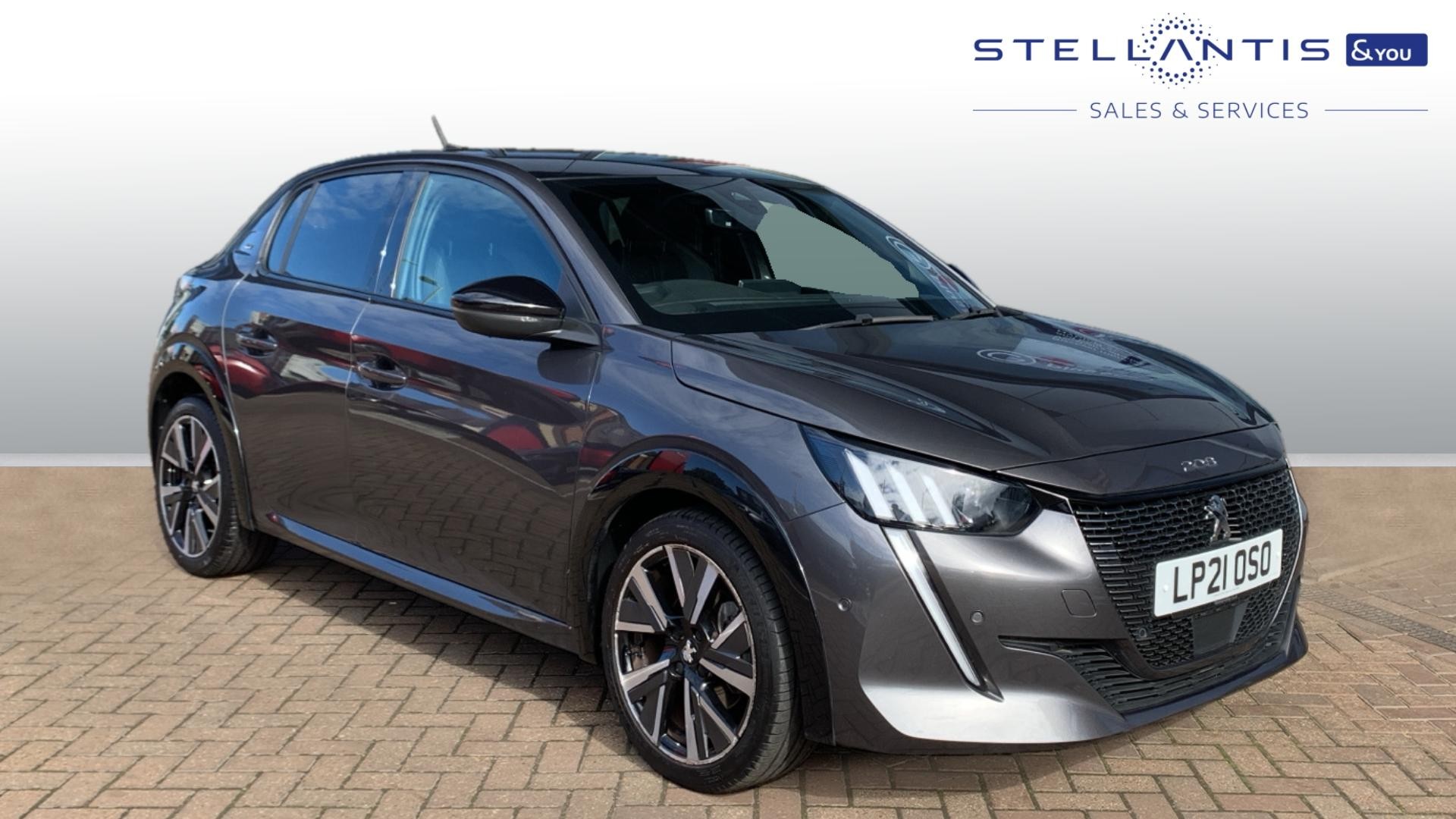 Main listing image - Peugeot 208