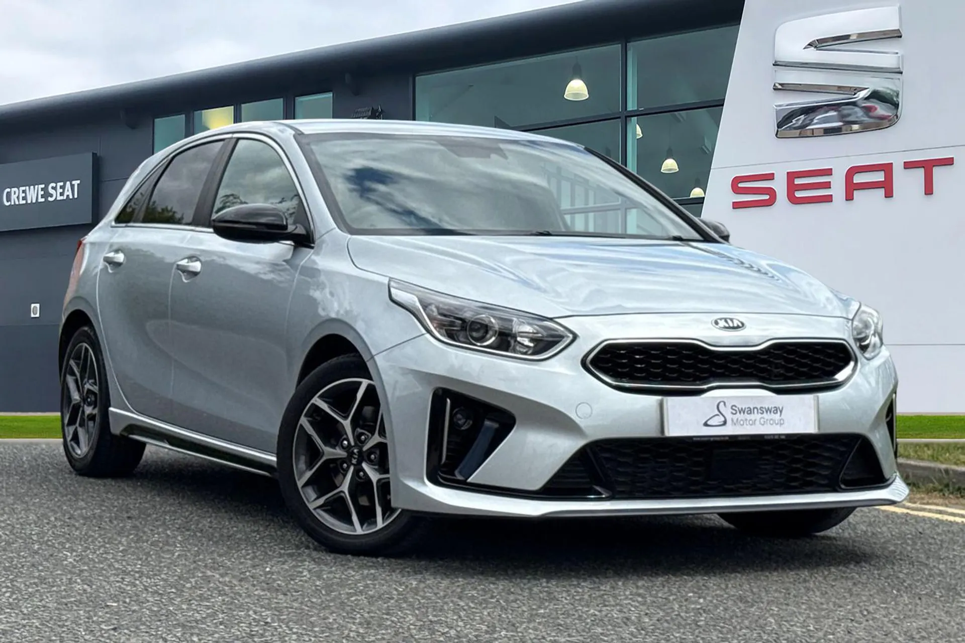 Main listing image - Kia Ceed