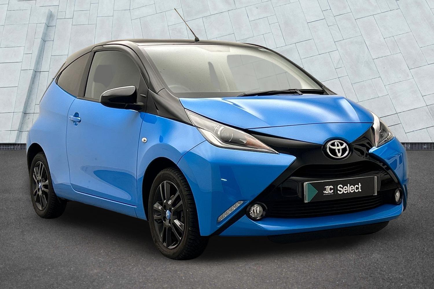 Main listing image - Toyota Aygo