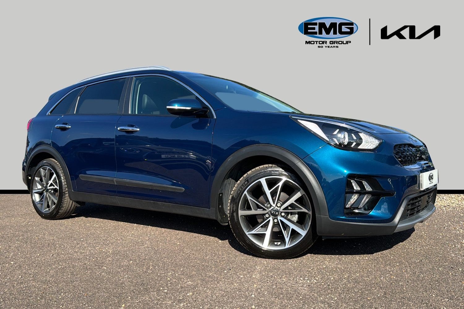 Main listing image - Kia Niro