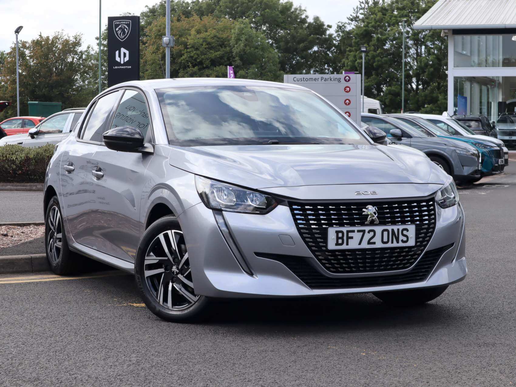 Main listing image - Peugeot 208