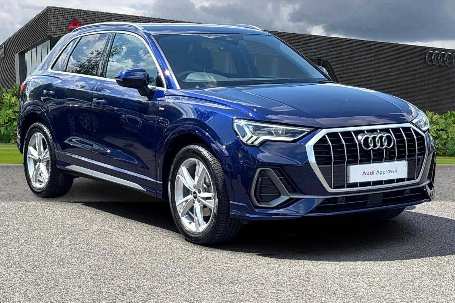 Main listing image - Audi Q3