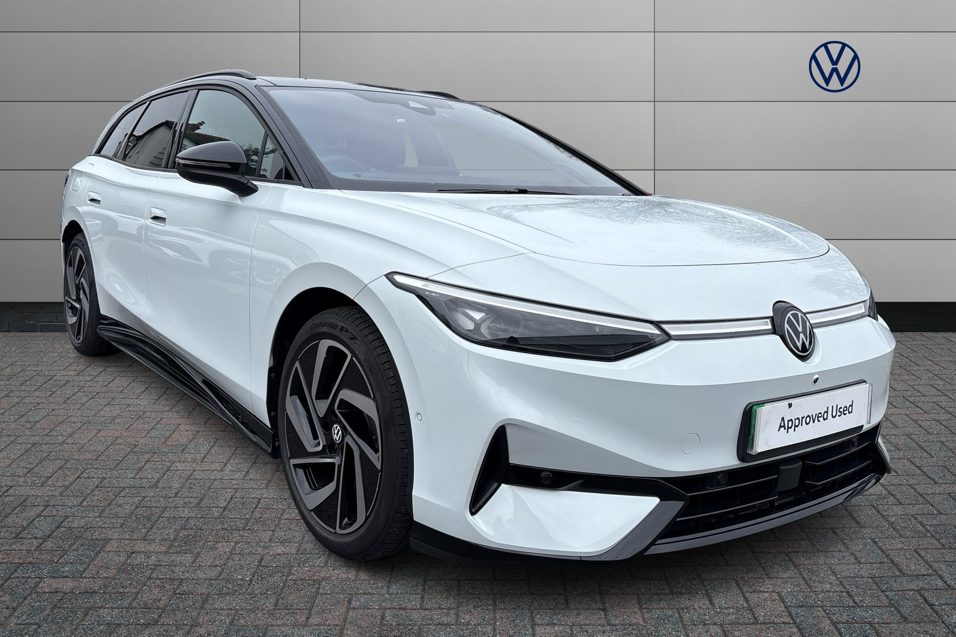 Main listing image - Volkswagen ID.7