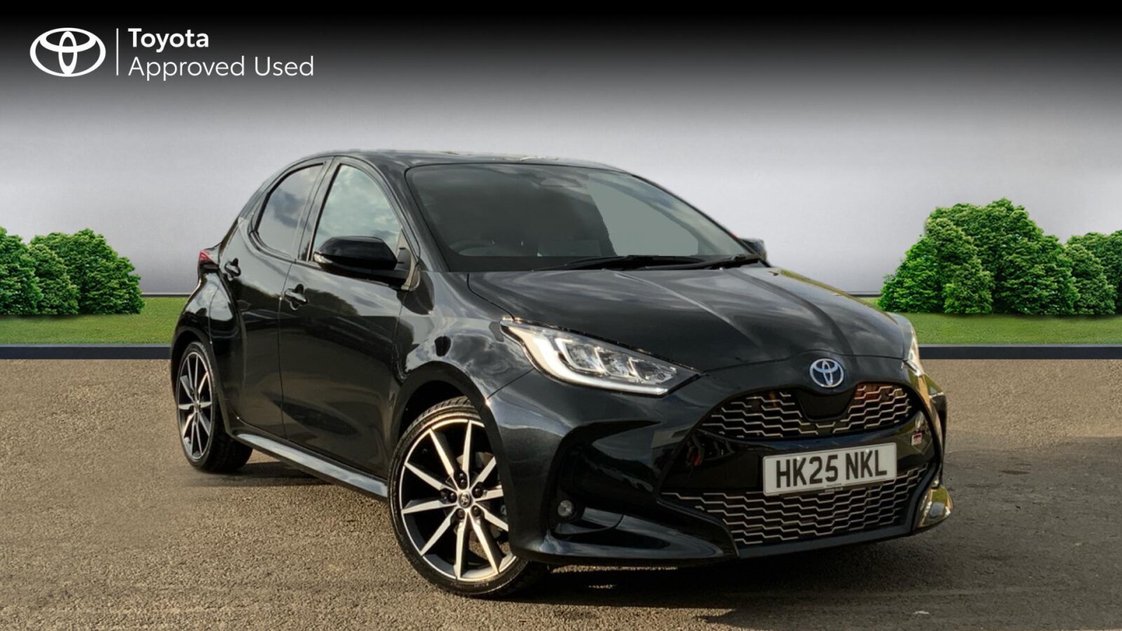 Main listing image - Toyota Yaris