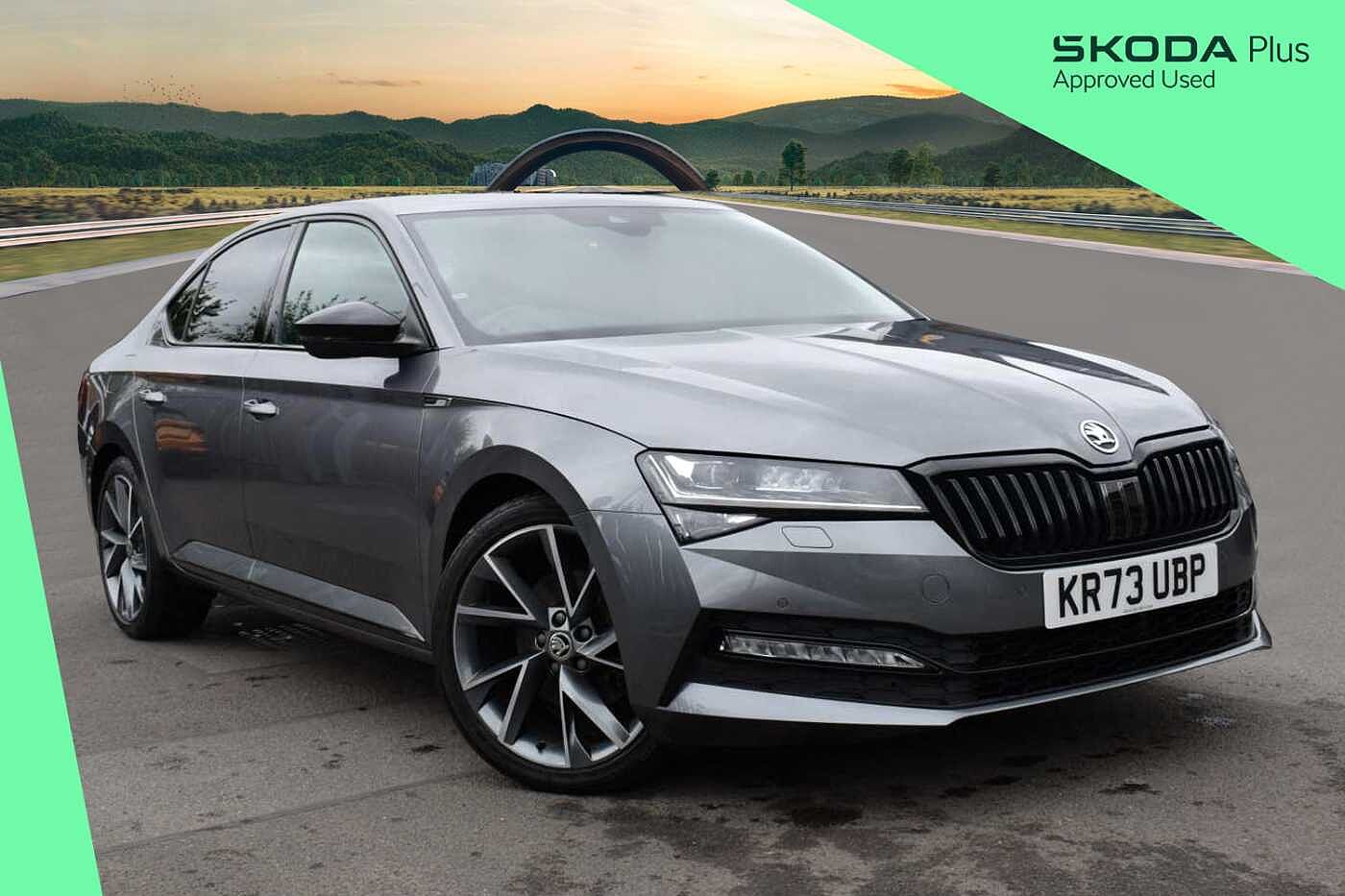 Main listing image - Skoda Superb