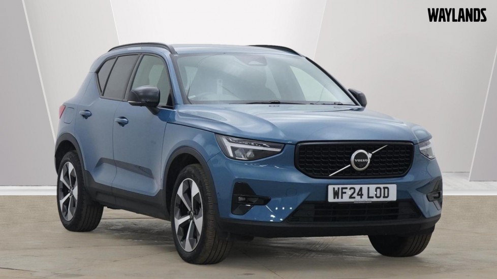 Main listing image - Volvo XC40