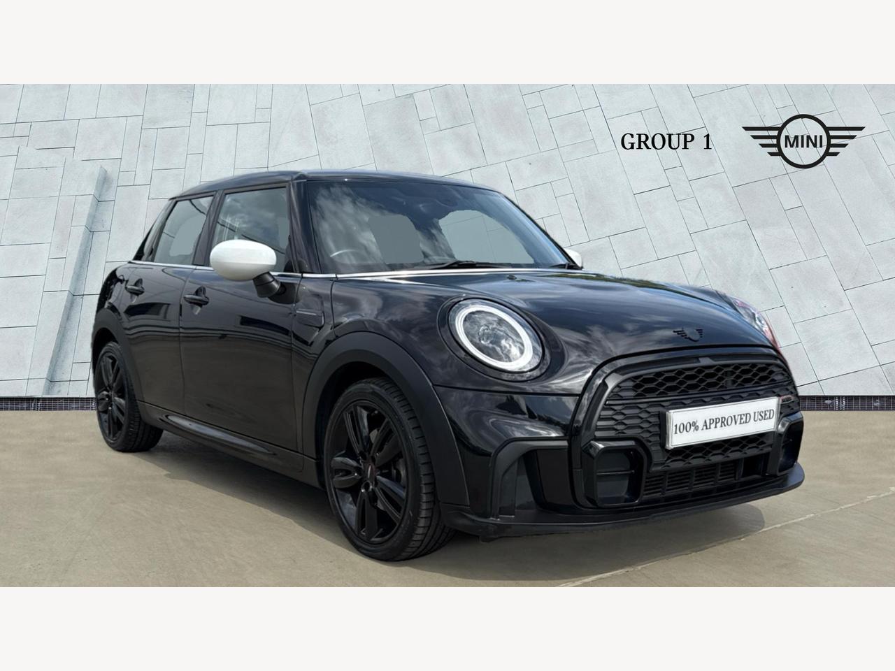 Main listing image - MINI Hatchback 5dr