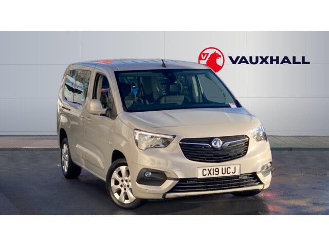 Main listing image - Vauxhall Combo Life