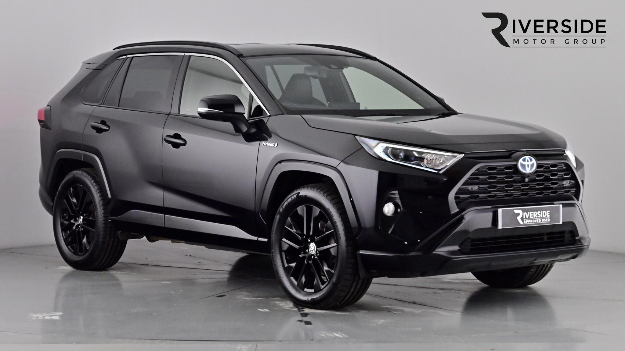 Main listing image - Toyota RAV4