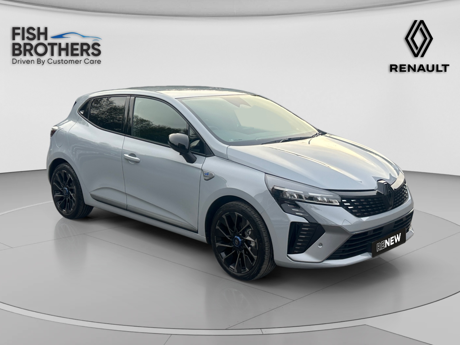 Main listing image - Renault Clio