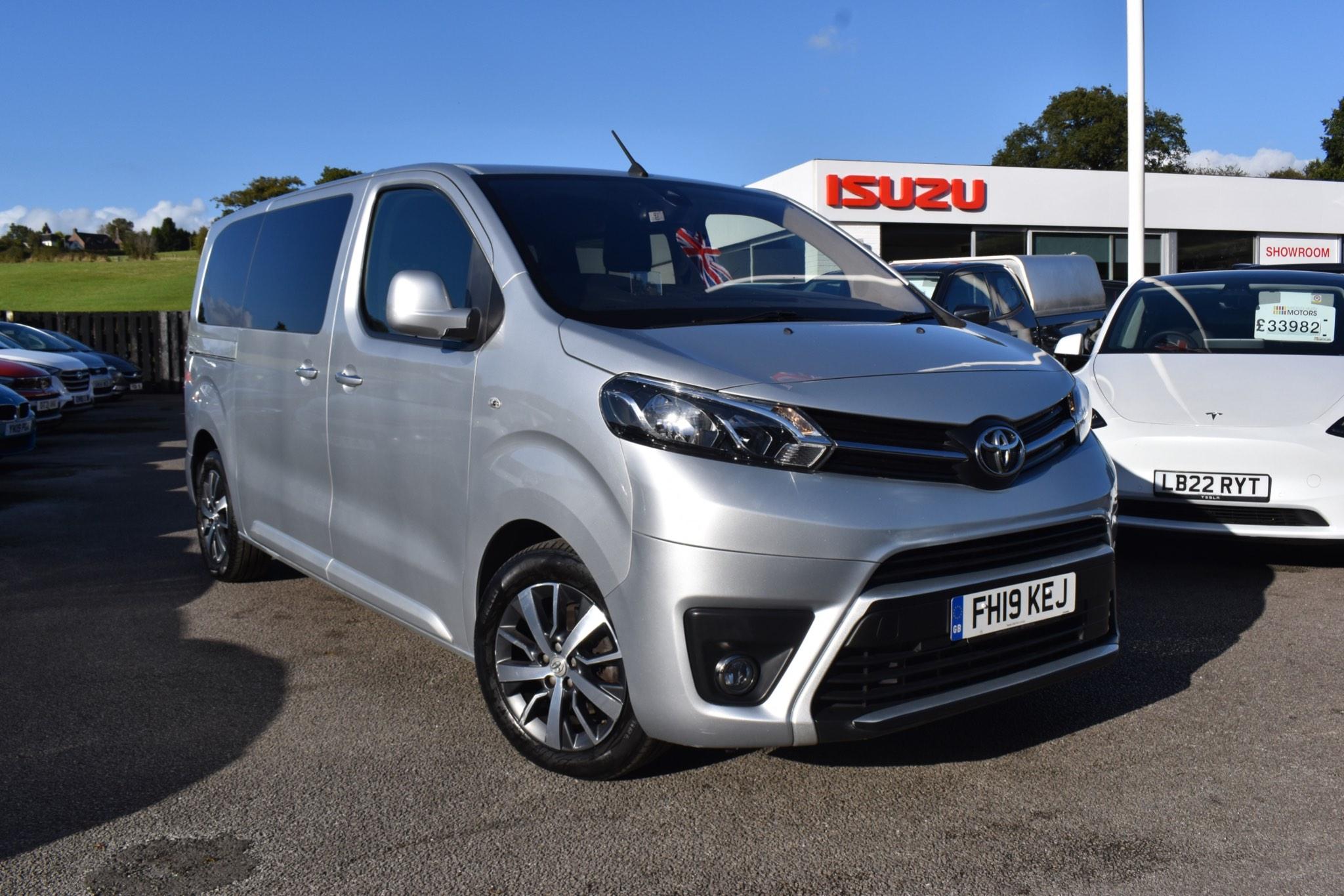 Main listing image - Toyota Proace Verso