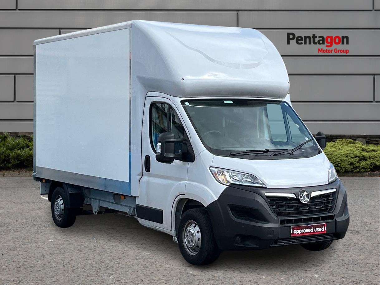 Main listing image - Vauxhall Movano