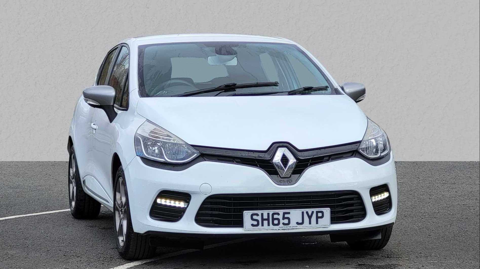 Main listing image - Renault Clio