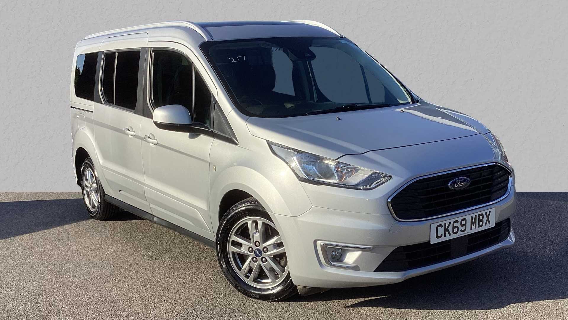 Main listing image - Ford Grand Tourneo Connect